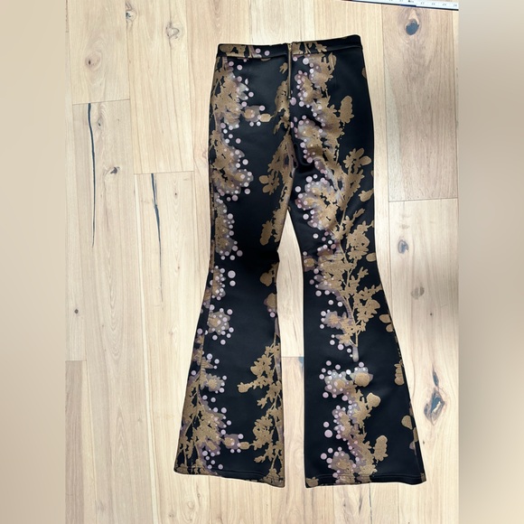 Cynthia Rowley Bonded Fit and Flare Pant - Picture 2 of 10